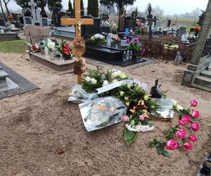 Zabił matkę i zginął uciekając przed policją. Ofiarę i mordercę pochowano na cmentarzu koło Aleksandrowa Kujawskiego