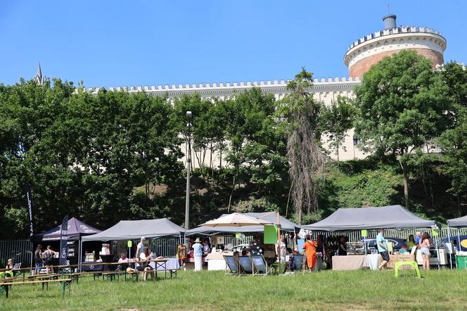 Pierwszy tegoroczny „Brunch pod chmurką” w Lublinie za nami. Było dobre jedzenie, muzyka i prelekcje