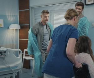 M jak miłość, odcinek 1878: Marcin (Mikołaj Roznerski), Paweł (Rafał Mroczek), Franka (Dominika Kachlik)