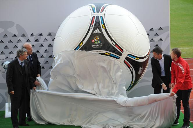 Tango 12 - piłka na Euro 2012