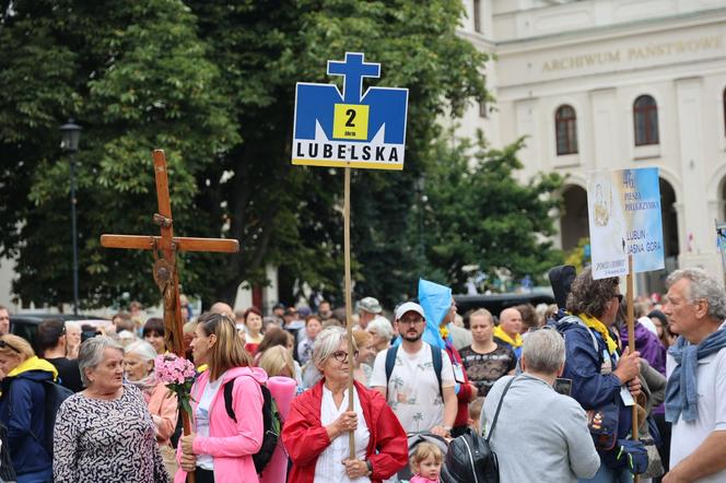 Lubelska Piesza Pielgrzymka na Jasną Górę 2024. Pątnikom deszcz niestraszny!