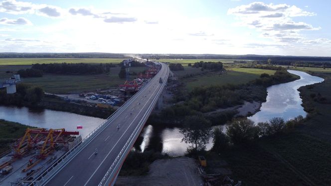 To najdłuższy most drogowy w Podlaskiem! Przeprawa nad doliną Narwi ma ponad kilometr 