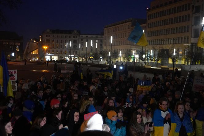 Manifestacja w trzecią rocznicę wybuchu wojny w Ukrainie