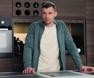 Barwy szczęścia odc. 3203 po wakacjach. Darek Janicki (Andrzej Niemyt)