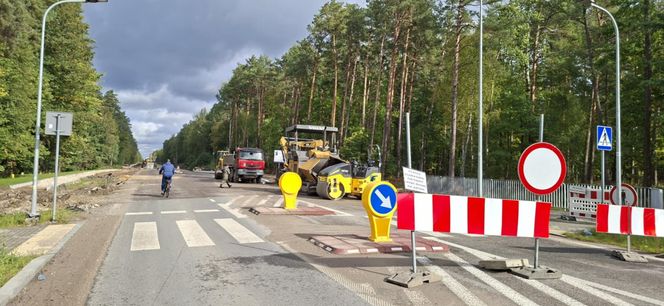 Remont drogi Tychów Stary - Starachowice (październik 2025)