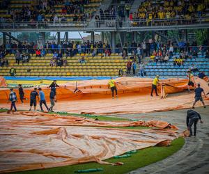 Stal Gorzów - GKM Grudziądz. Kibice przez ponad 5 godzin byli uwięzieni na stadionie, a mecz się nie odbył!