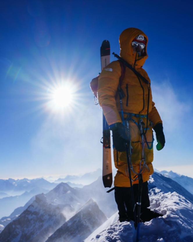 Bartek Ziemski zjechał na nartach z ośmiotysięcznika Dhaulagiri (8167 m n.p.m), wcześniej z Annapurny (8091 m n.p.m.) 