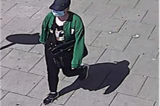 Poszukiwani przez policję mieli okraść seniorkę