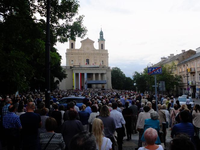 Łzy na twarzy Maryi. Wierni uczcili 75 rocznicę Cudu Lubelskiego