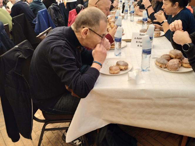 XVII Mistrzostwa Poznania w jedzeniu pączków na czas