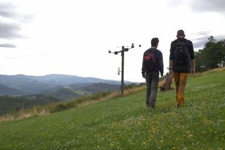 Zbyszek nie je i nie pije od 4 lat, Grzesiek od 2. Ich pasją są górskie wędrówki 