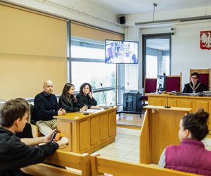 Proces przeciwko prof. Roszkowskiemu, autorze podręcznika do HiT