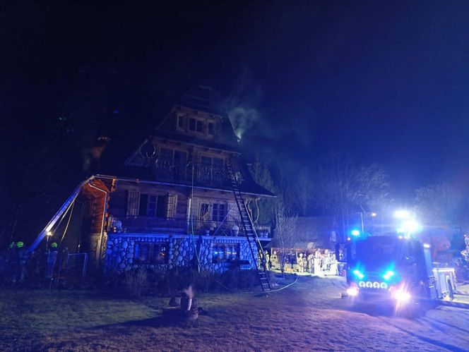 Podpaliła dom w ludźmi w środku. Było blisko tragedii 