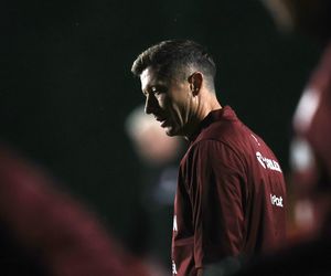 Robert Lewandowski i inni kadrowicze na treningu reprezentacji Polski