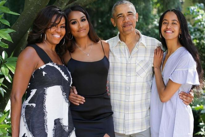 Michelle i Barack Obama z córkami
