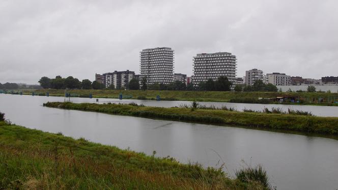 Alert dla Wrocławia. Mieszkańcy przygotowują się na podtopienia. Jaki jest stan rzek? Radar opadów 