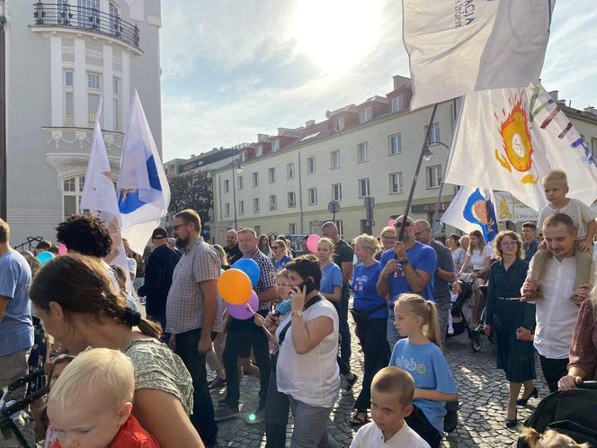 13. Marsz dla Życia i Rodziny zgromadził tłumy na ulicach Białegostoku [ZDJĘCIA]