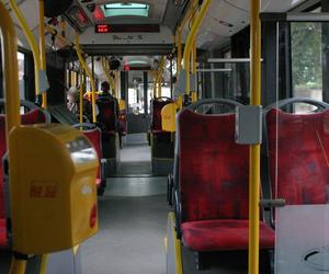 Molestował dziewczynkę w autobusie miejskim. Udało się go namierzyć i zatrzymać. Grozi mu 12 lat więzienia
