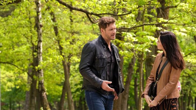 M jak miłość odc. 1884. Marcin (Mikołaj Roznerski), Iza (Adriana Kalska)