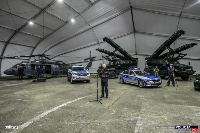 Nowoczesna policja - prezentacja sprzętu i pojazdów 