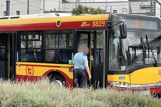  4-latek ciągnięty przez autobus miejski! Drzwi pojazdu przycięły nóżkę dziecku