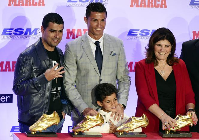 Złoty But 2015: Cristiano Ronaldo, syn, matka i brat na ceremonii