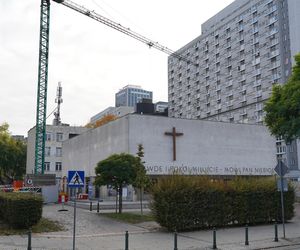 Kościół w Warszawie jak Muzeum Sztuki Nowoczesnej. To najbardziej stylowa kaplica w stolicy?