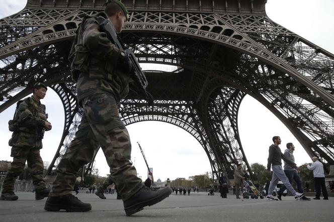 Paryż, losowanie grup EURO 2016, policja, wojsko