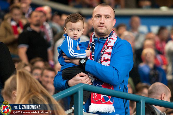 Tak bawili się kibice Wisły Kraków na Derbach Krakowa!