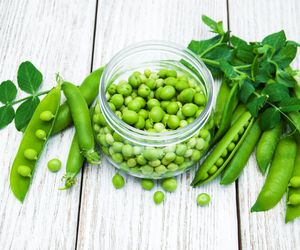 Zielony groszek w słoikach na zimę – domowa receptura, którą warto znać