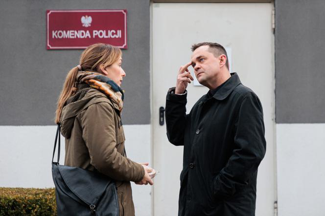 Na Wspólnej, odcinek 3392: Sławek Dziedzic (Mariusz Słupiński), Iga (Lidia Sadowa)