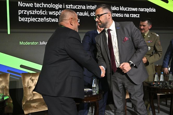 Konferencja Portalu Obronnego, Panel 3: Nowe technologie i sztuczna inteligencja jako kluczowe narzędzia przyszłości: Współpraca nauki, obrony i biznesu na rzecz bezpieczeństwa i rozwoju