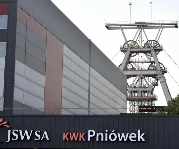 Akcja ratownicza w kopalni Pniówek. Brak kontaktu z dwoma pracownikami