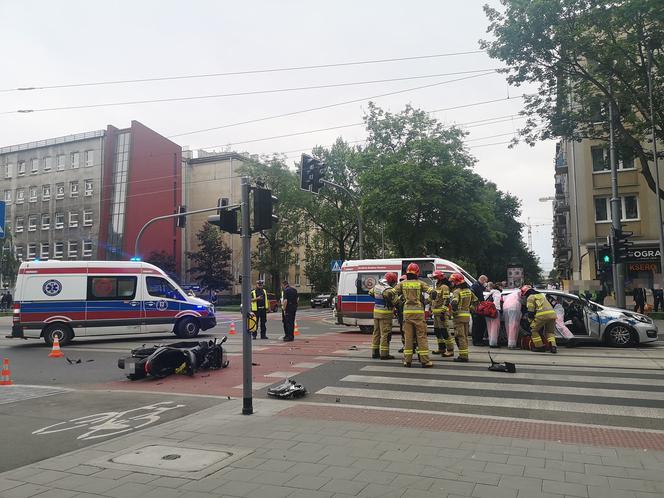 Kraków: Koszmarny wypadek motocyklisty na przejściu dla pieszych