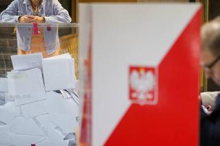 W Zabrzu i Częstochowie zostały wyniesione karty referendalne