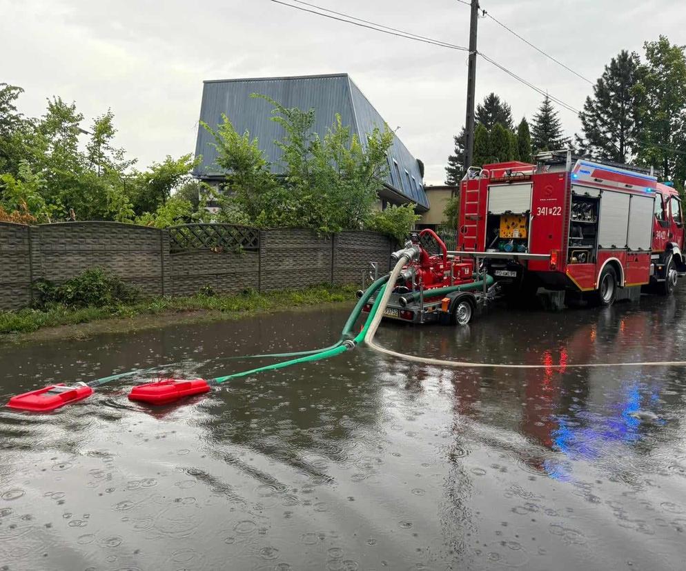 Kalisz. Blisko 60 interwencji Straży Pożarnej w związku z potężną ulewą 