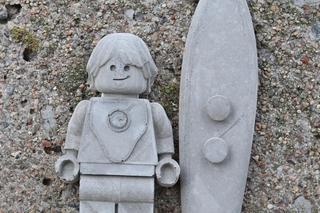 Minifigurki LEGO z betonu