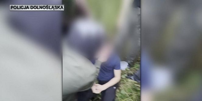 Wrocław. Polscy nastolatkowie dokonali samosądu na 23-letnim Ukraińcu. Jest nagranie przestępstwa.
