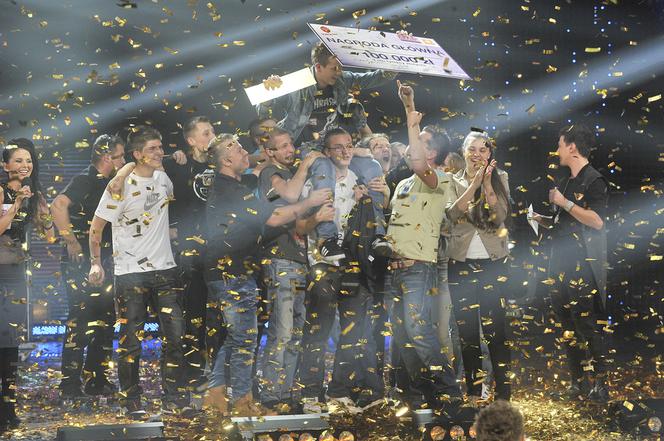 akpa20111106_must_be_the_music_mb_3780