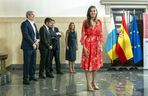 Królowa Letycja inspiruje doskonałym wyczuciem stylu. Oto kilka modowych zasad hiszpańskiej monarchini 