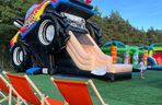 Nowa atrakcja dla dzieci pod Bydgoszczą. Na plaży w Pieczyskach wyrośnie park dmuchańców! Kiedy otwarcie? 