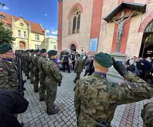Ojciec i 2-letni synek spoczęli w jednej trumnie