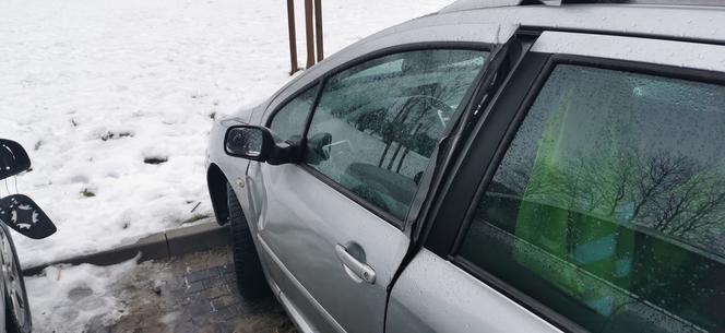 Uszkodzone samochody w Drawsku Pomorskim 
