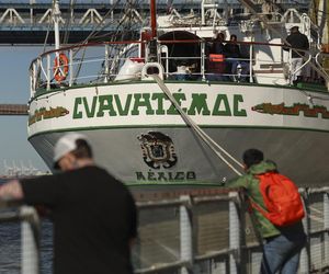 Tragiczny wypadek meksykańskiego żaglowca Cuauhtémoc w Nowym Jorku. Dwóch marynarzy nie żyje, 22 zostało rannych