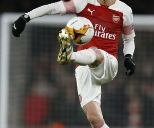 Mesut Ozil przeszedł niezwykłą przemianę!