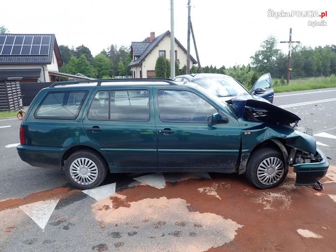 Śląskie: Groźny wypadek w Gaszowicach. Ranne zostało 2,5-letnie dziecko! [ZDJĘCIA]