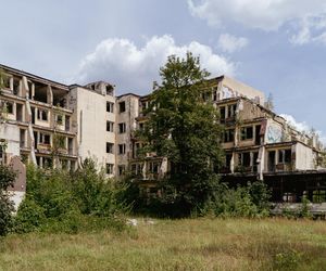 Potężny ziggurat na Dolnym Śląsku znika. Ruszyła rozbiórka