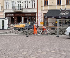  Czy remont na rzeszowskim Rynku opóźni otwarcie ogródków restauracyjnych?