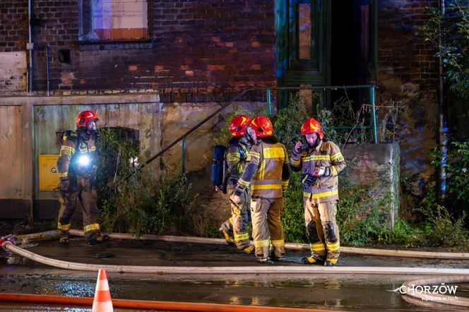 Pożar pustostanu w Chorzowie. 31-letni sprawca podpalenia usłyszał zarzuty