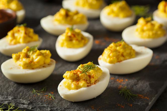 Jajka faszerowane z curry: przepis na Wielkanoc i nie tylko